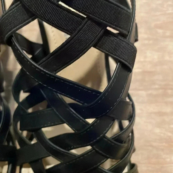 Liz Claiborne Black gold Women's heels mobwife cocktail evening 9W - Picture 2 of 8